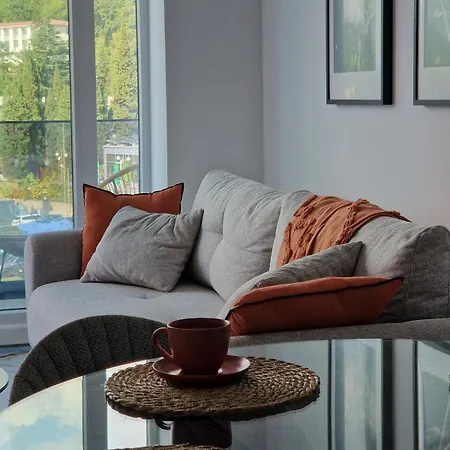 Apartment Yves Front *
